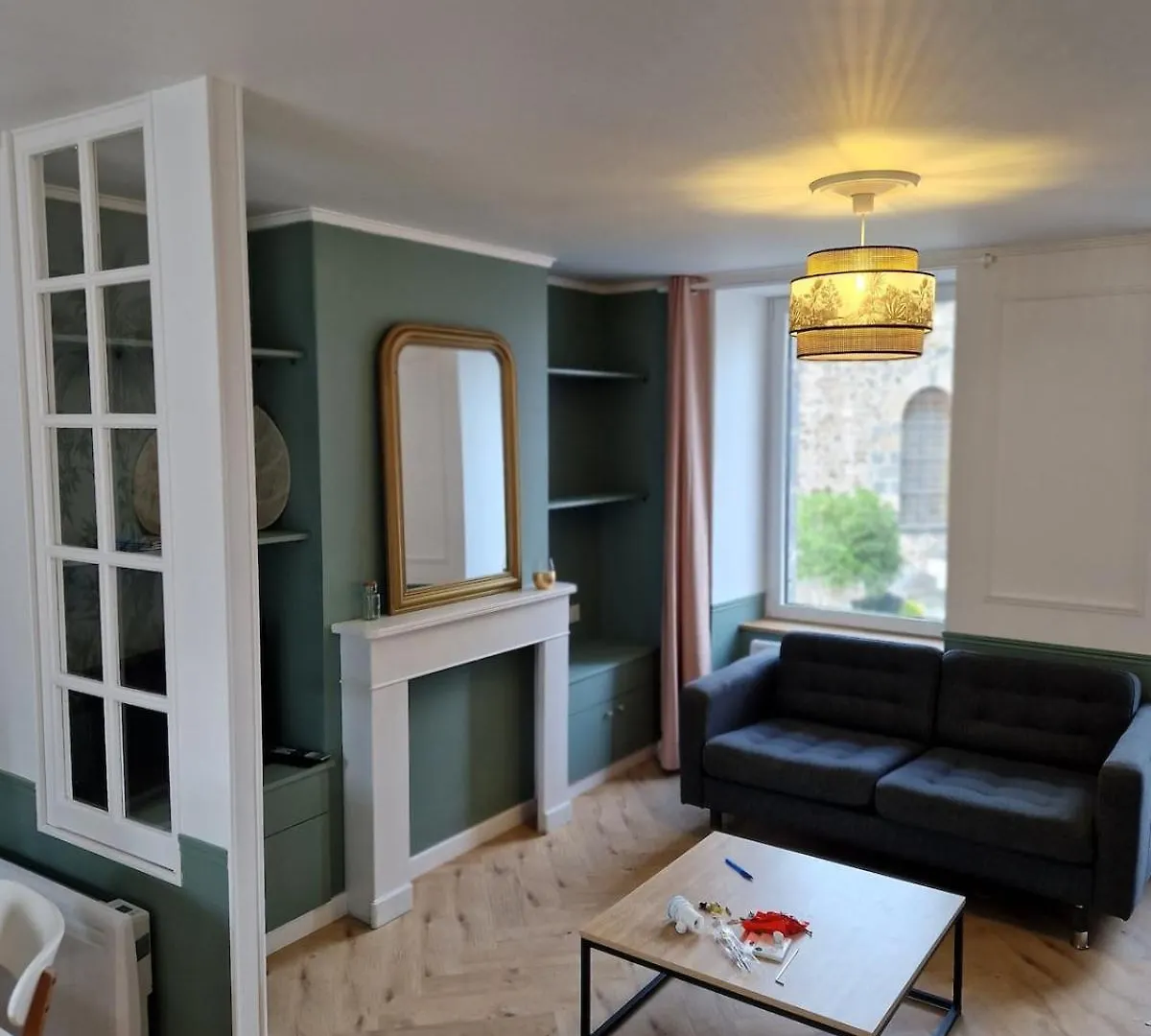 Hermine Appartement 비닉
